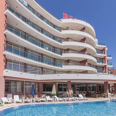 Hotel Riagor Pantai Sunny Bagian luar foto